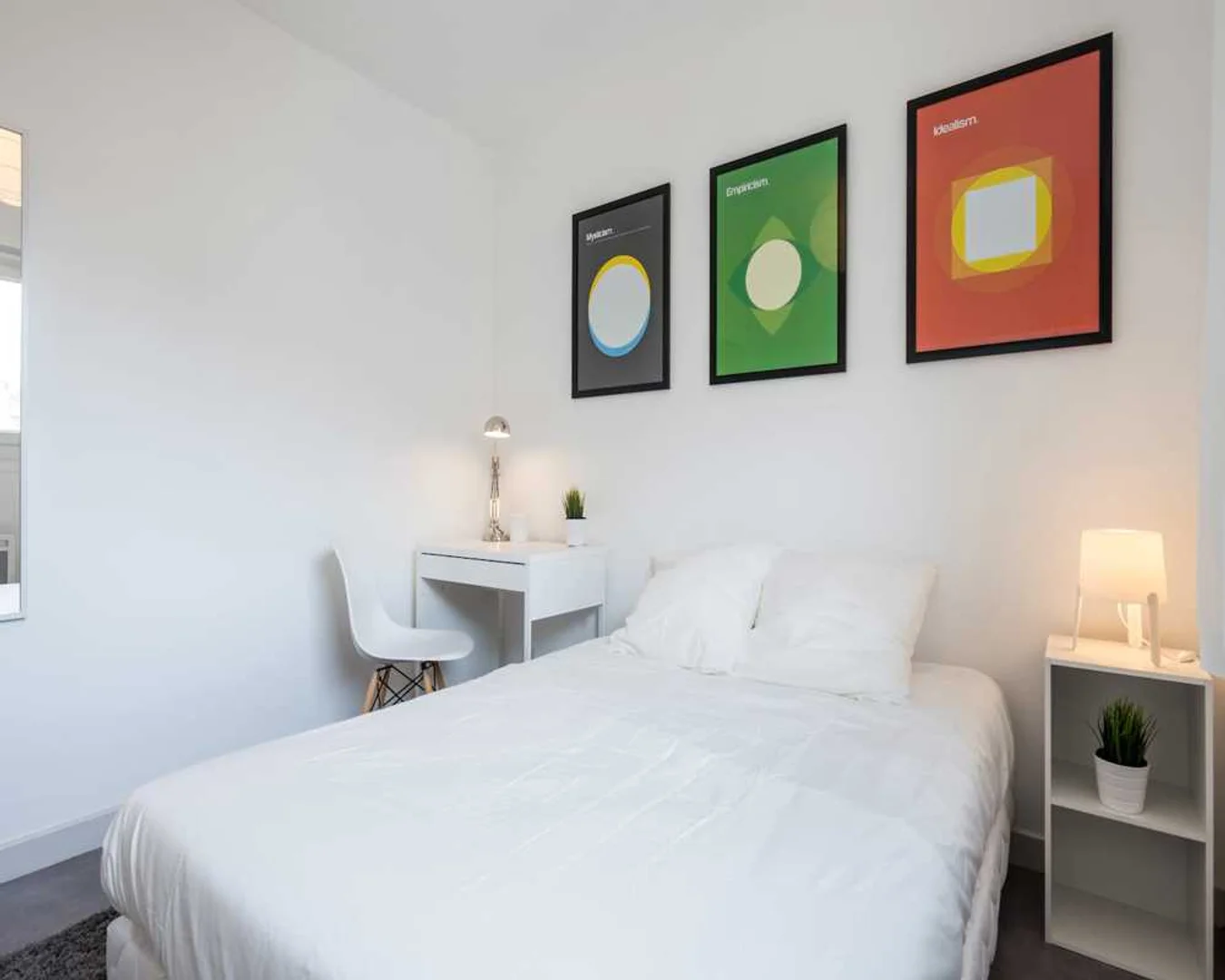 Zimmer in Studentenwohnung in  zu vermieten, voll möbliert