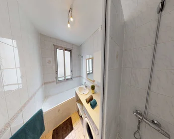 Private room at Rue Jean Vallier, image 11 of 14