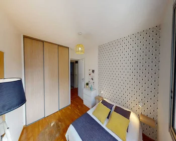 Private room at Rue Jean Vallier, image 3 of 14