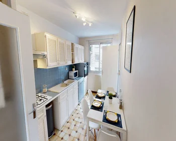 Private room at Rue Jean Vallier, image 7 of 14