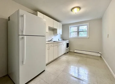 Appartamento intero in residence in 12, Vinal St., Unit 3, Brighton, Boston, MA, 02135, immagine 17 di 18