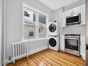 Estudio en residencia en 1576, Cambridge St., Unit 2F, Mid Cambridge, Cambridge, MA, 02138, imagen 3 de 10