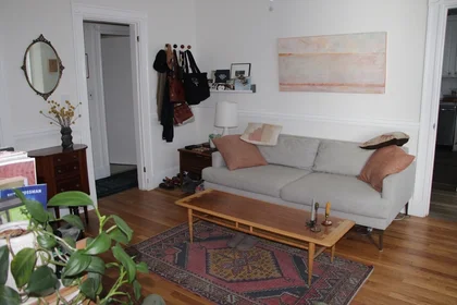 Alojamiento entero en residencia en 15, Arcola, Unit 2, Jamaica Plain, Boston, MA, 02130, imagen 1 de 14