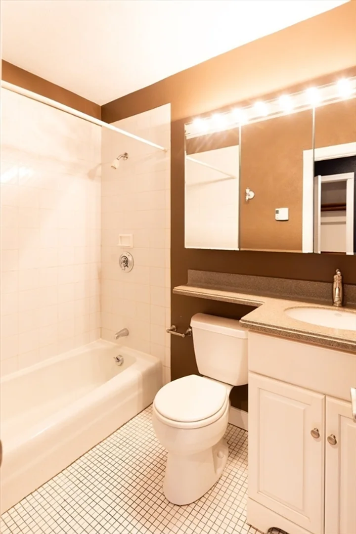 8, Battery St., Unit 13, North End, Boston, MA, 02109