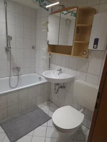 Quarto privado em Aachener Straße, Stadtbezirk 3, imagem 8 de 10