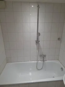 Quarto privado em Aachener Straße, Stadtbezirk 3, imagem 9 de 10