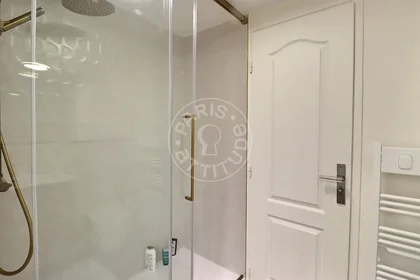 Logement entier à Rue Marguerite de Rochechouart, image 15 de 21