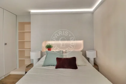 Logement entier à Rue Marguerite de Rochechouart, image 20 de 21