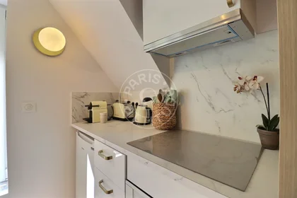 Logement entier à Rue Marguerite de Rochechouart, image 10 de 21