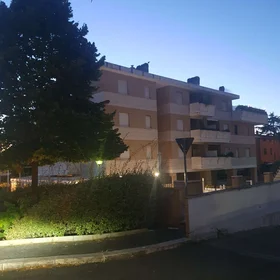 Apartamento inteiro em Via Riccardo Morbelli, imagem 1 de 9