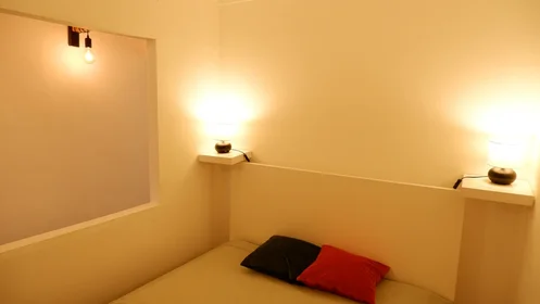 Appartamento intero in Travessa do Terreiro a Santa Catarina, immagine 21 di 35