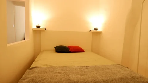 Appartamento intero in Travessa do Terreiro a Santa Catarina, immagine 26 di 35