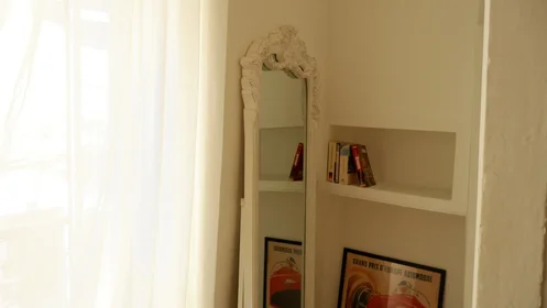 Appartamento intero in Travessa do Terreiro a Santa Catarina, immagine 31 di 35