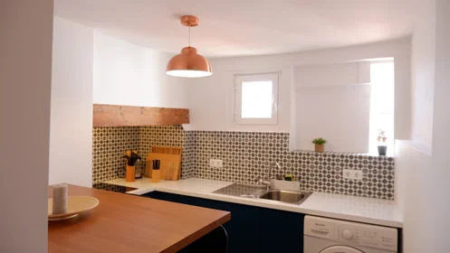 Appartamento intero in Travessa do Terreiro a Santa Catarina, immagine 9 di 35
