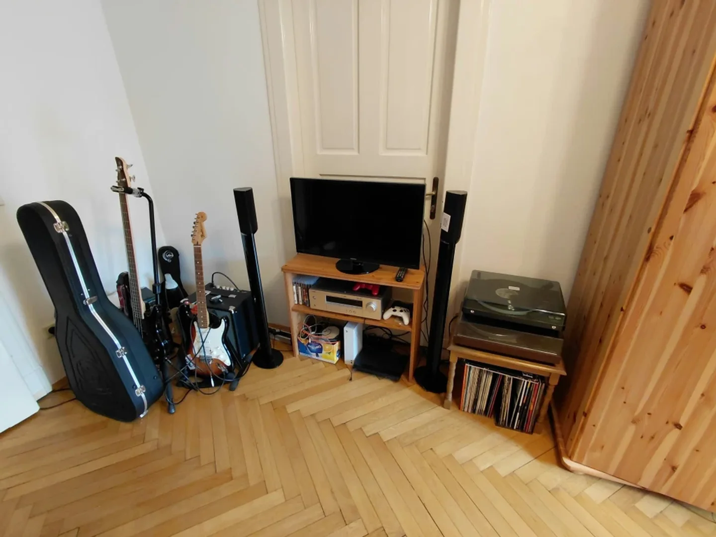 Chambre abordable pour les étudiants avec un bon éclairage dans 