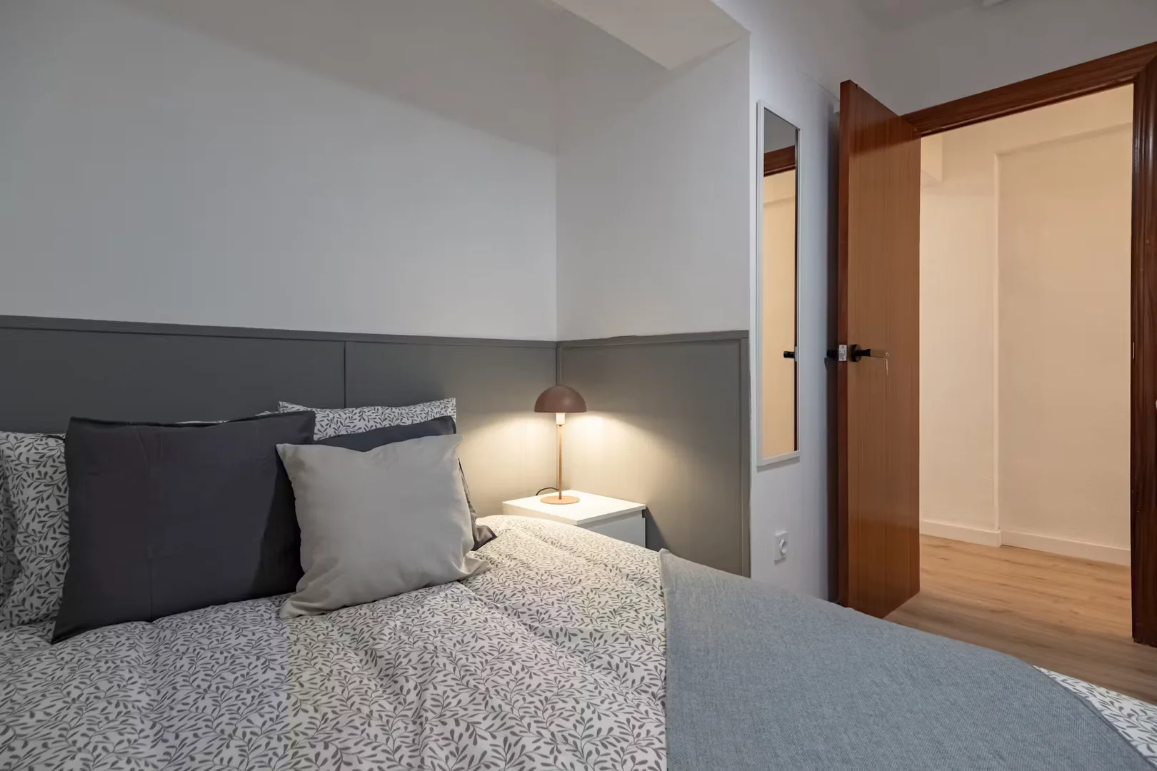 Habitación estudiantil económica cerca del campus en