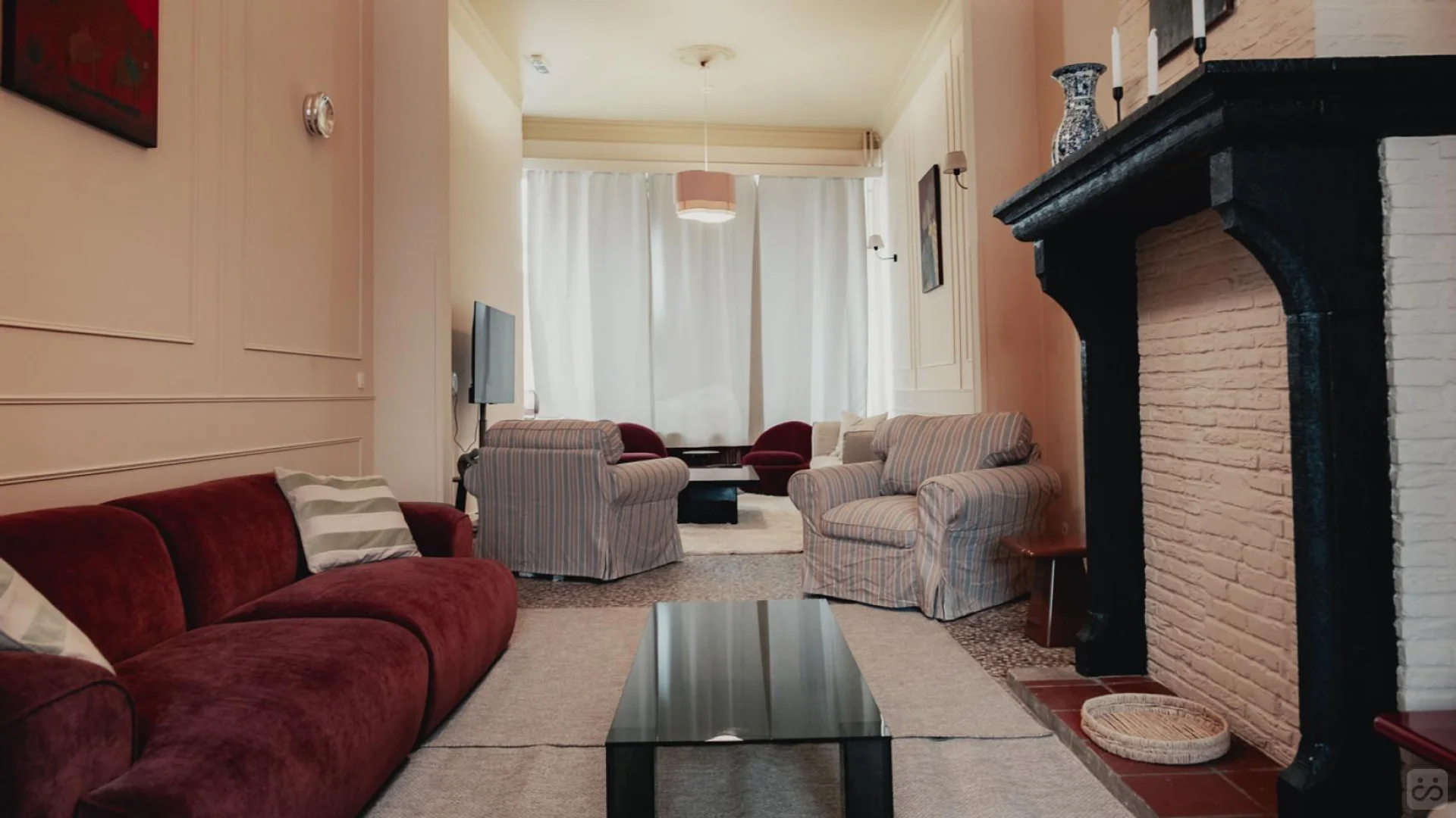 Habitación para estudiantes en  con área de estudio y facilidades compartidas