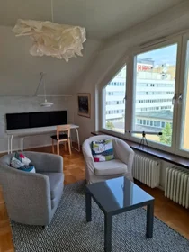 Özel oda konumu Centralvägen 11, 1 10 görüntüsü