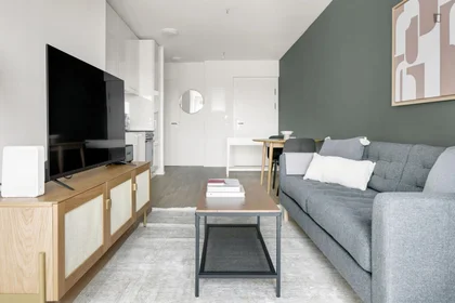 Entire apartment at Karl-Popper-Straße, image 8 of 21