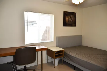 Privatzimmer in der 85033, bild 1 von 10