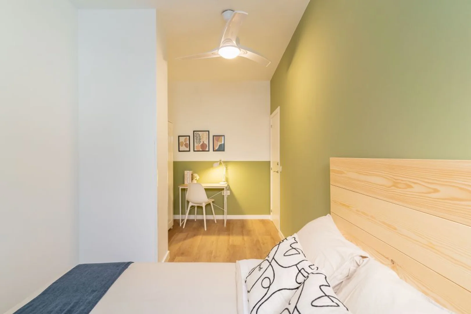Habitación estudiantil económica con ubicación conveniente en 
