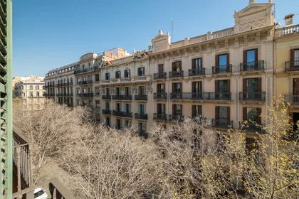 Private room at Carrer de Bailèn 19, image 5 of 16