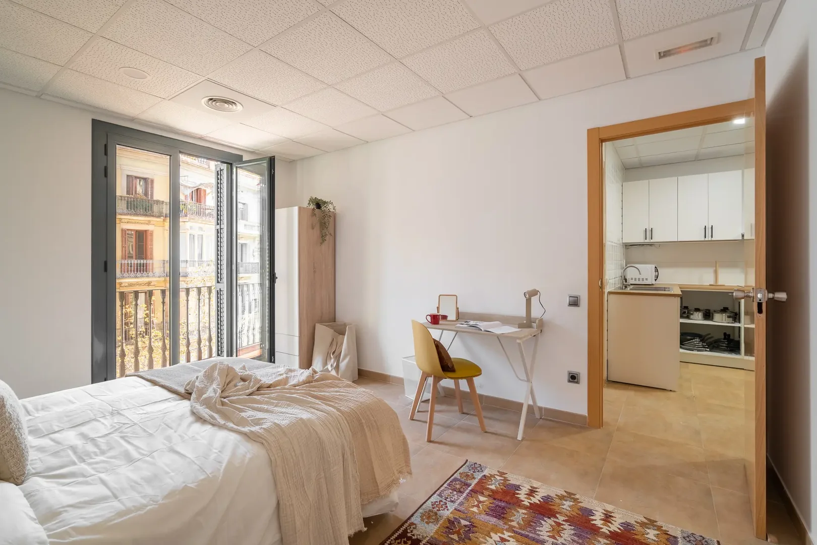 Budget-friendly student room close to campus in 