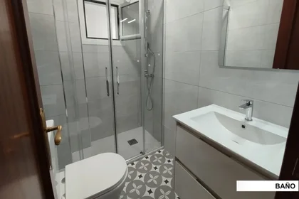Privatzimmer in der Calle Santo Ángel 12, bild 14 von 18