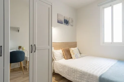 Stanza privata in Calle de Eduardo Marquina 7, immagine 1 di 10