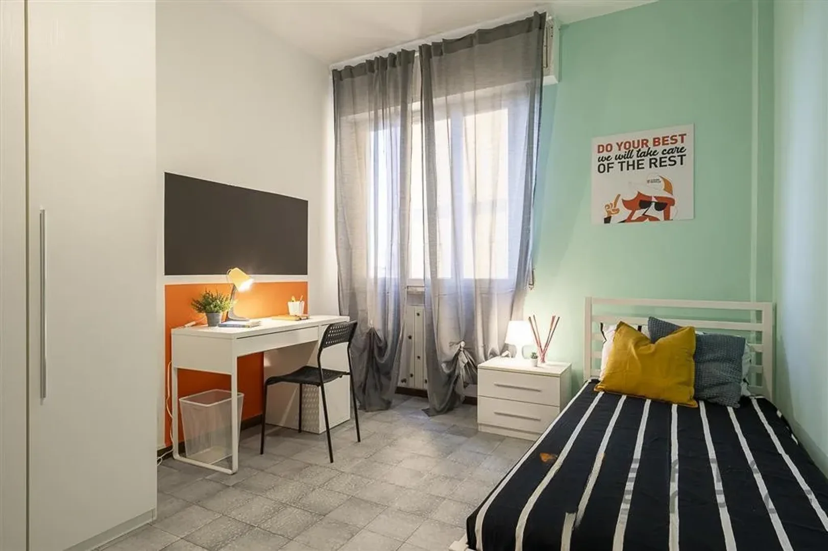 Niedrogi pokój studencki blisko kampusu w 
