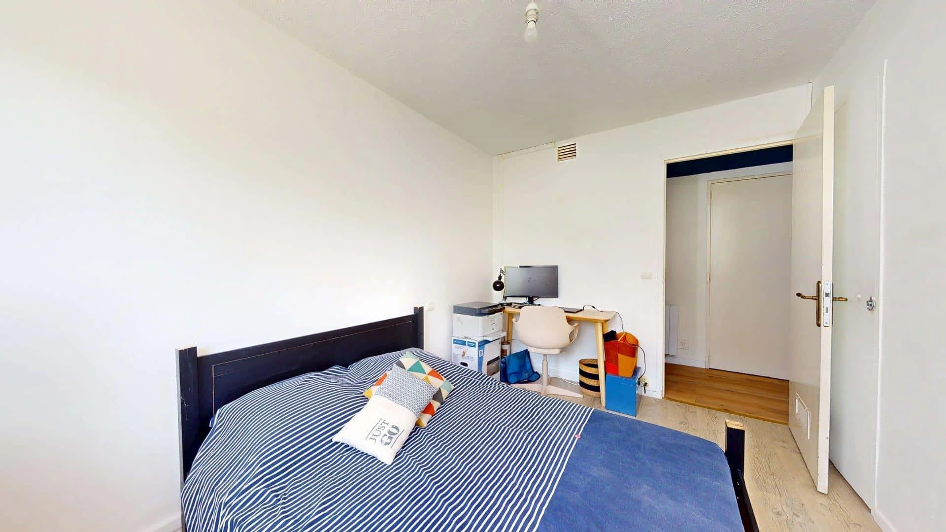 Komfortables und geräumiges Studentenzimmer in 