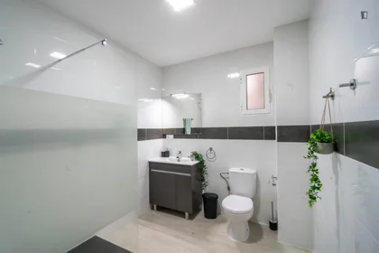 Private room at C. del Dr. Josep Juan Dómine, image 12 of 16