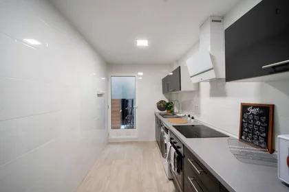 Private room at C. del Dr. Josep Juan Dómine, image 7 of 16