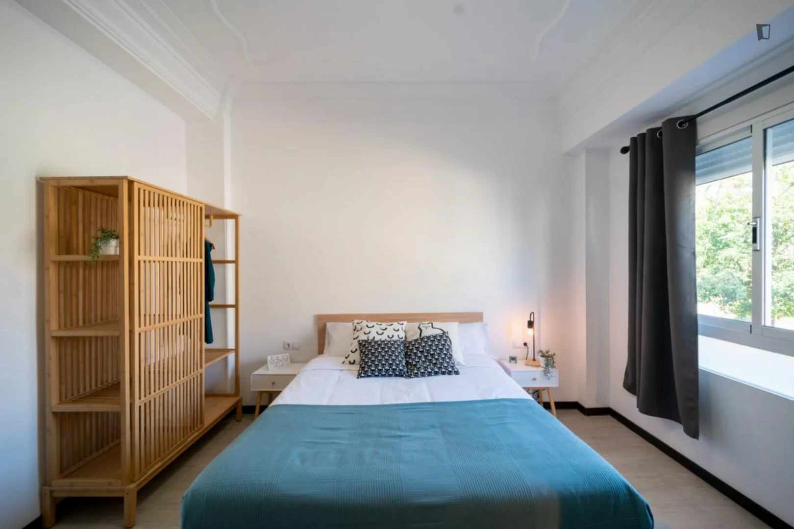 Cozy room for students available in 