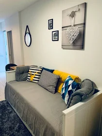 Habitación privada en Antibes, 06600, imagen 1 de 9