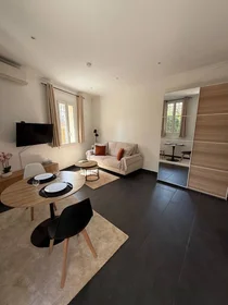 Chambre privée à Cannes, 06400, image 1 de 10