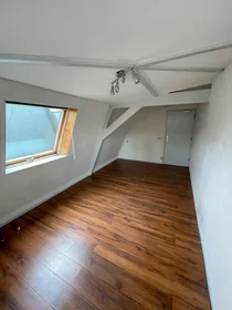 Private room at Bezuidenhoutseweg, image 1 of 5
