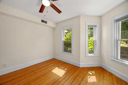 Apartamento inteiro em residência em 101-103, Wachusett St., Unit 1, Jamaica Plain, Boston, MA, 02130, imagem 20 de 37