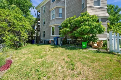 Apartamento inteiro em residência em 101-103, Wachusett St., Unit 1, Jamaica Plain, Boston, MA, 02130, imagem 32 de 37