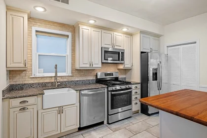 Apartamento inteiro em residência em 101-103, Wachusett St., Unit 1, Jamaica Plain, Boston, MA, 02130, imagem 34 de 37
