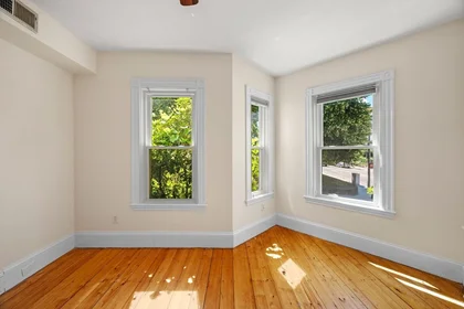 Apartamento inteiro em residência em 101-103, Wachusett St., Unit 1, Jamaica Plain, Boston, MA, 02130, imagem 9 de 37