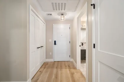 Apartamento inteiro em 70, Leo M Birmingham Pkwy., Unit 416, Brighton, Boston, MA, 02135, imagem 1 de 10
