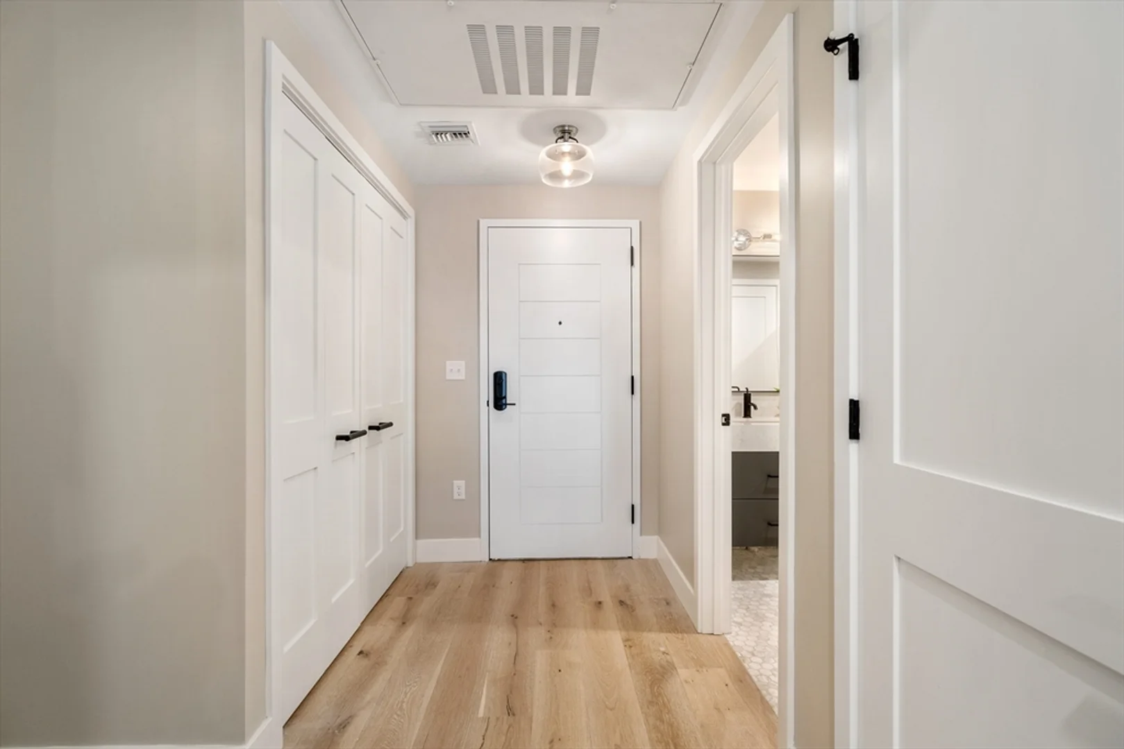 70, Leo M Birmingham Pkwy., Unit 416, Brighton, Boston, MA, 02135