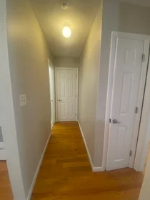 Apartamento inteiro em residência em 44, Maple St., Unit 203, Hyde Park, Boston, MA, 02136, imagem 20 de 29