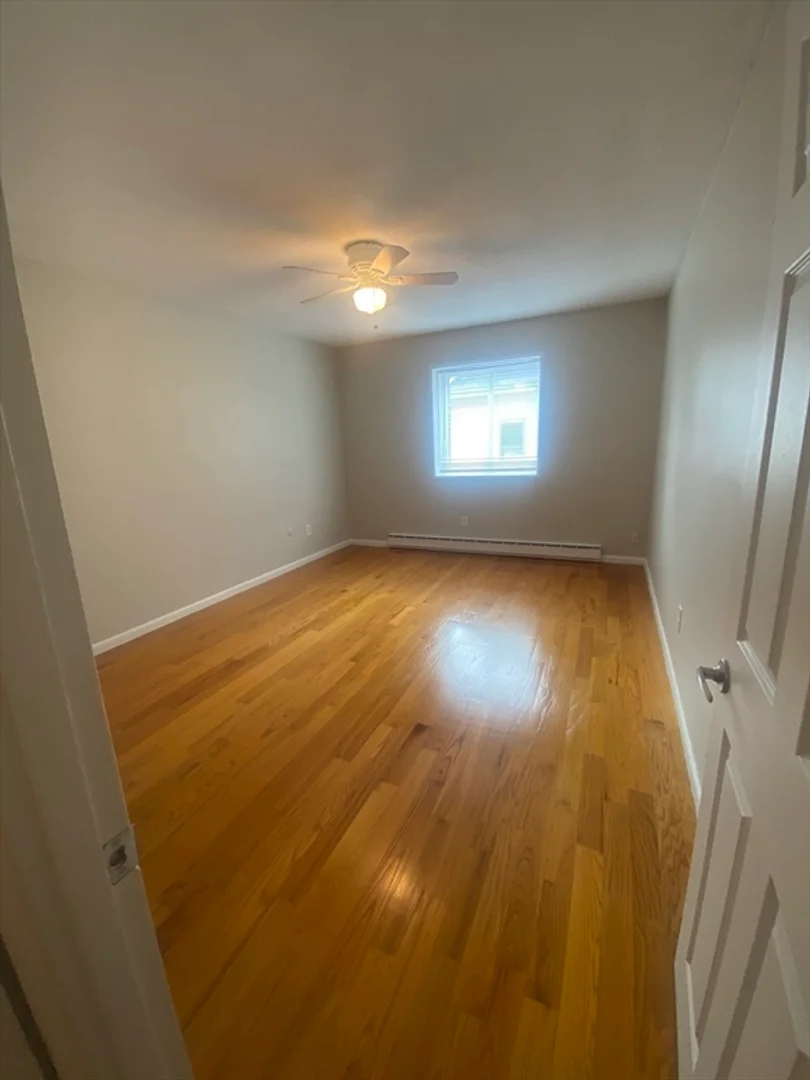 44, Maple St., Unit 203, Hyde Park, Boston, MA, 02136
