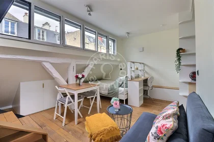 Dairenin tamamı konumu Rue des Messageries, 1 10 görüntüsü