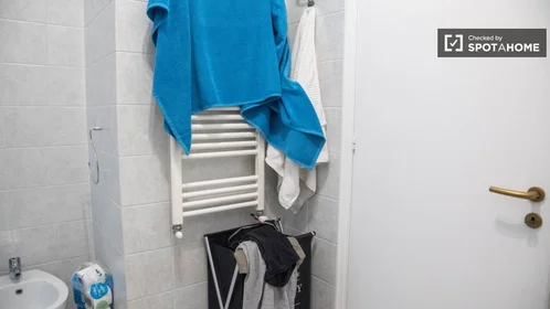 Stanza privata in Via Elio Lampridio Cerva, immagine 17 di 19
