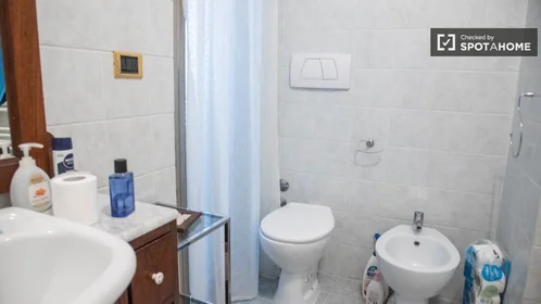 Stanza privata in Via Elio Lampridio Cerva, immagine 18 di 19