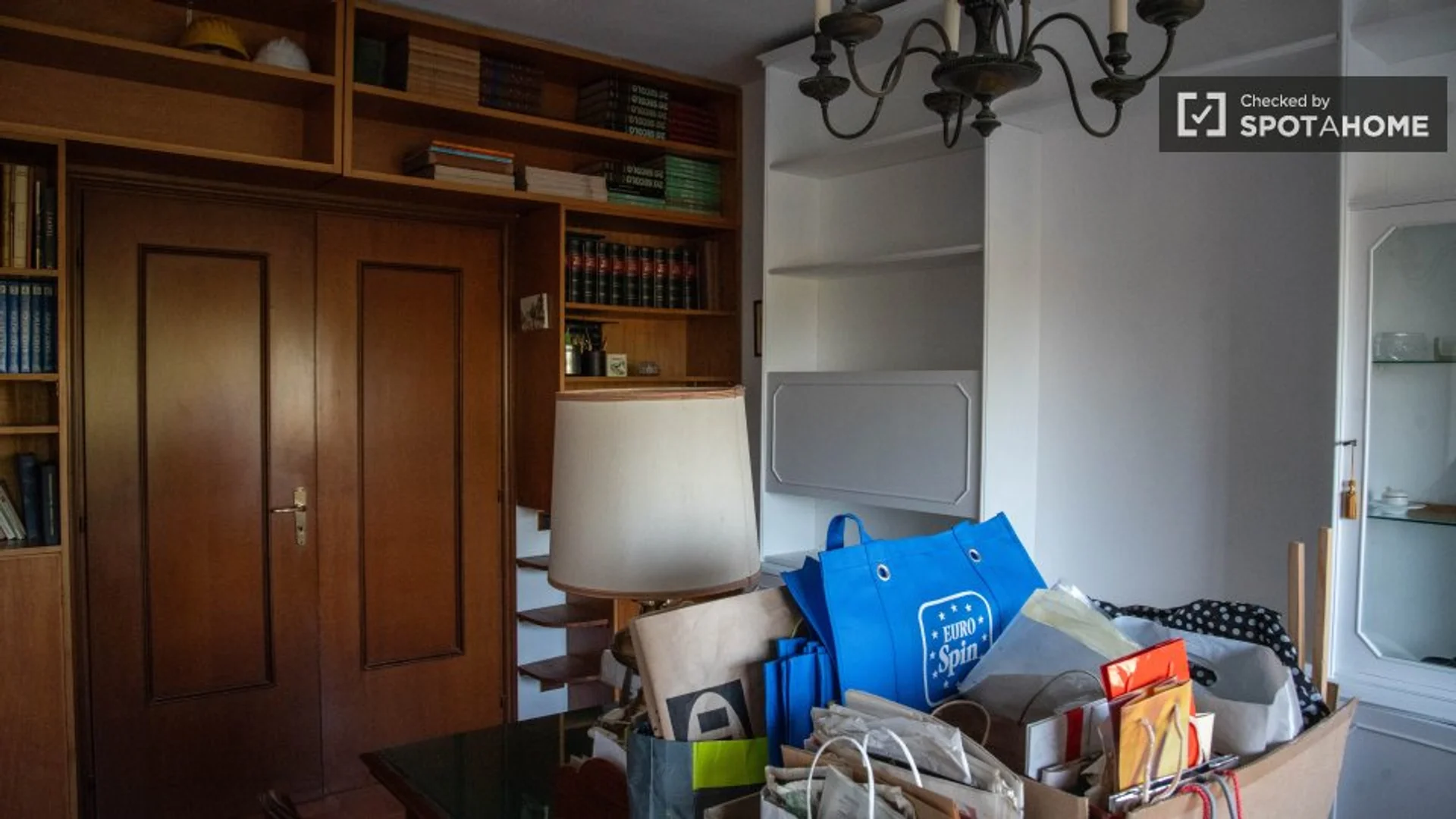 Camera per studenti economica vicino al campus a 