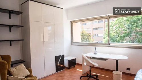 Habitación privada en Via Elio Lampridio Cerva, imagen 2 de 19